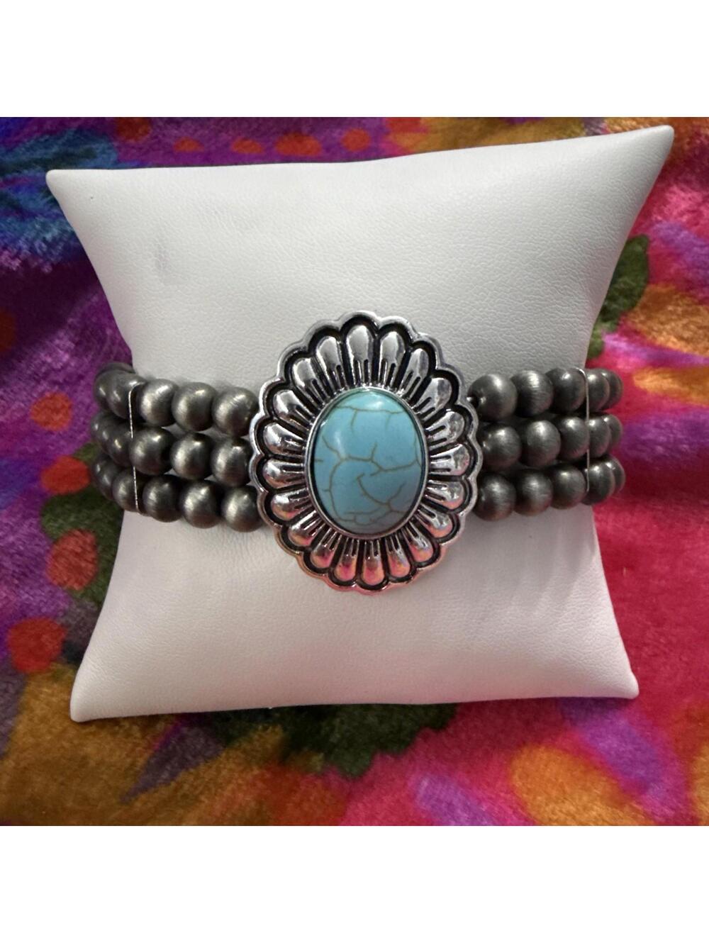 NWT Silvertone Turquoise Stone Concho  Flower Navajo Pearl Stretch Bracelet